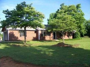 2070 Antioch Rd, Cumming, GA 30040