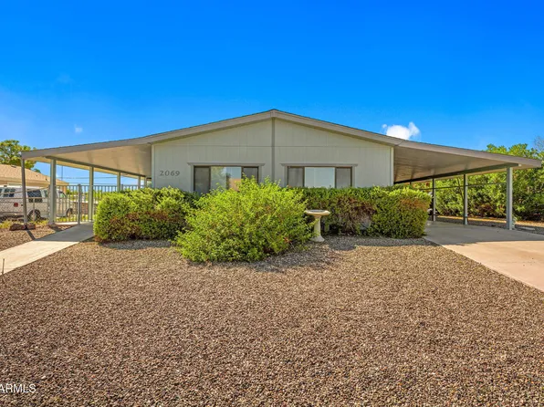 2069 W Smoketree Drive, Wickenburg, AZ 85390