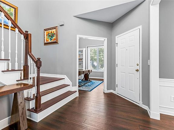 4th image of 8601 W 127th Pl