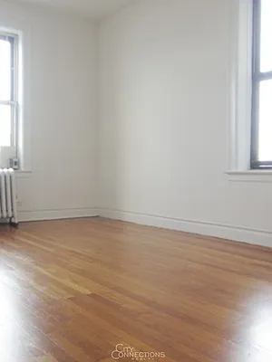 Rented by City Connections Realty | media 8