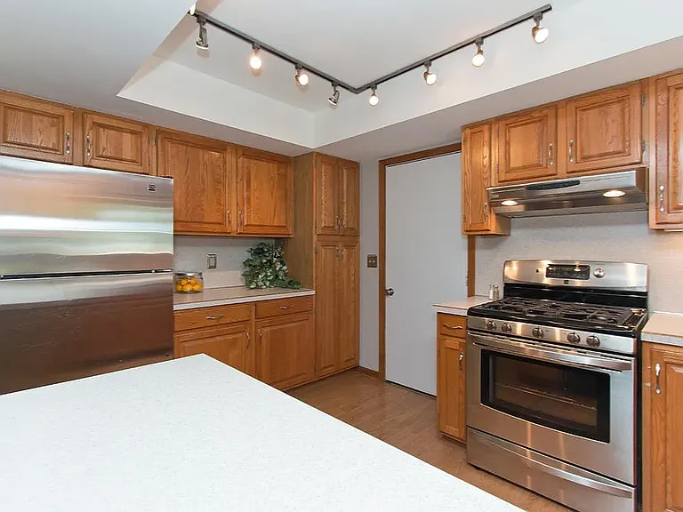 3380 Balsam Ct NE — Photo 7