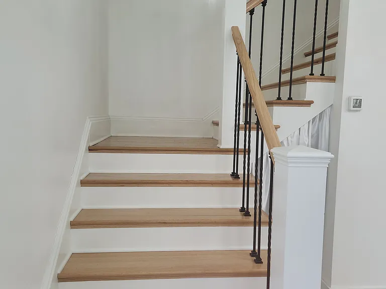 STAIRS LEADING TO 2ND FLOOR