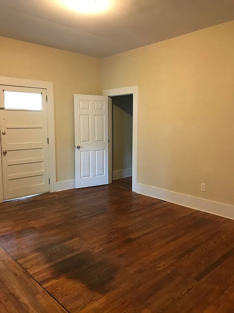 650 Reese Street | 5 Bed, 3 Bath — Photo 4