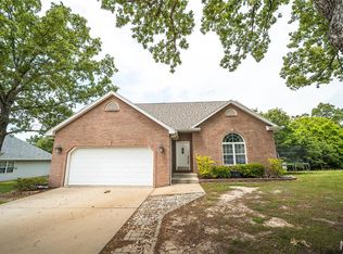 113 Ridgeview Dr, Saint Robert, MO 65584