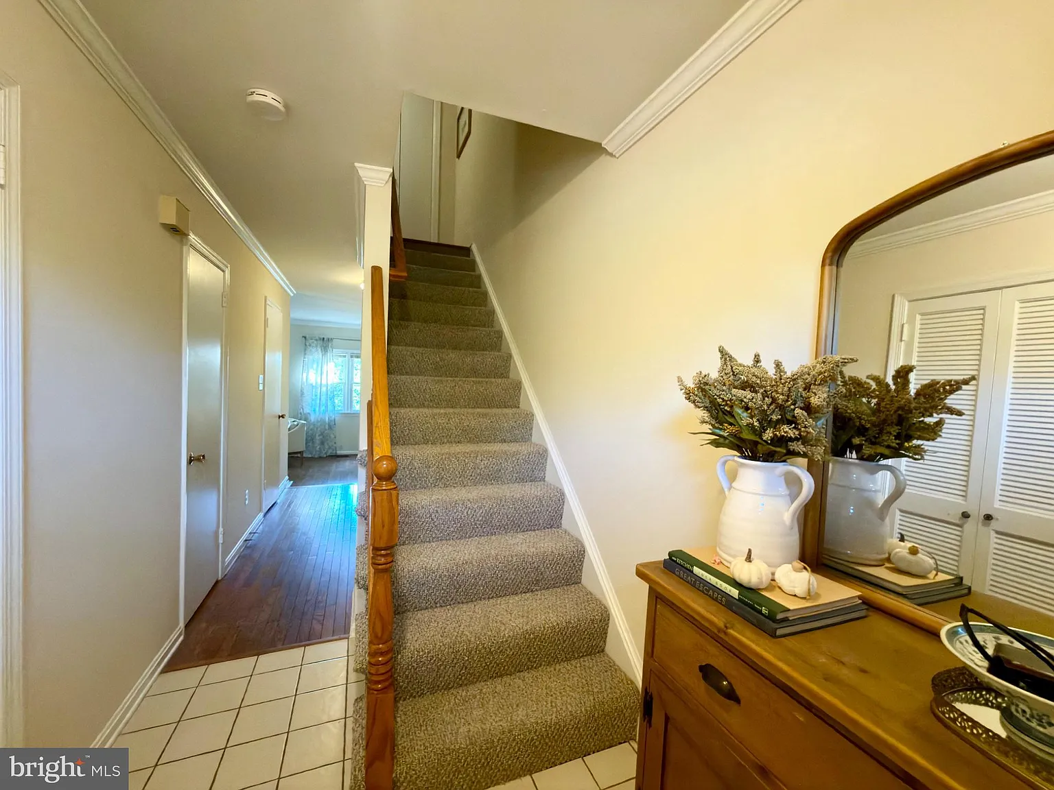 3 bed, 3.0 bath, 1628 sqft, $3,200 — Photo 3