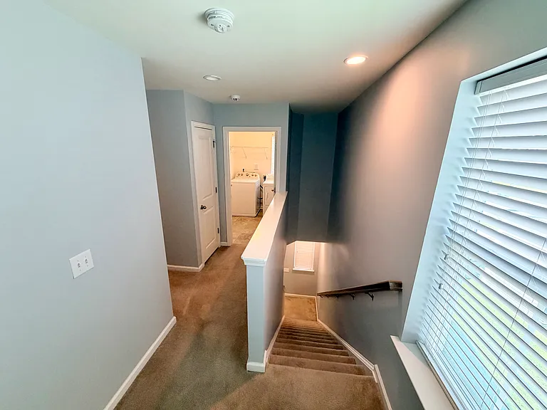 1355 Hermitage Ln — Photo 20