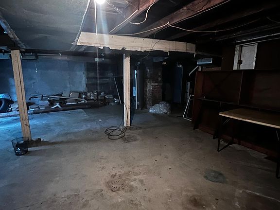 2nd image of 710 Oliver Ave