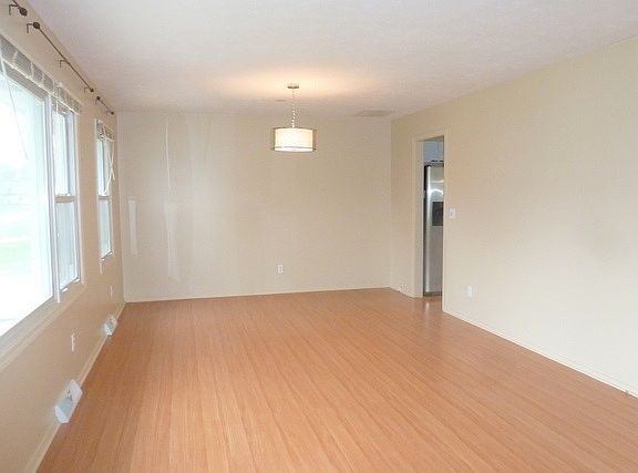 4th image of 3923 Prange Dr