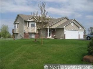 1139 212th Ave NE, East Bethel, MN 55011