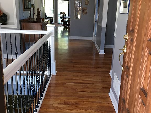 4th image of 1701 Devoe Dr
