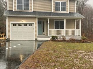 83 Cobble Hill Rd, Lincoln, RI 02865