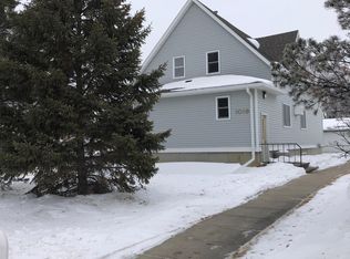 1019 S Cochrane St APT 2, Aberdeen, SD 57401