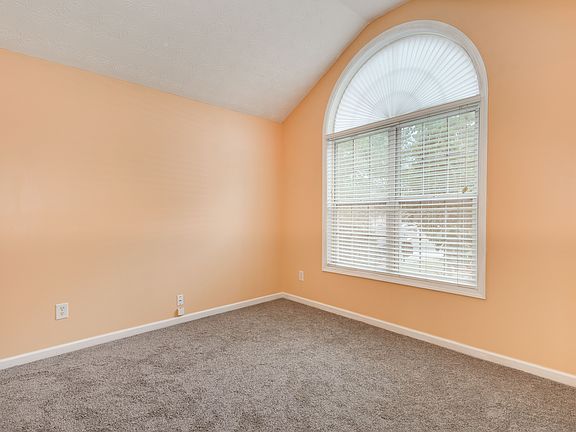 5th image of 160 Kentshire Pl