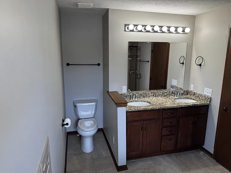 5415 Cypress Ct — Photo 15