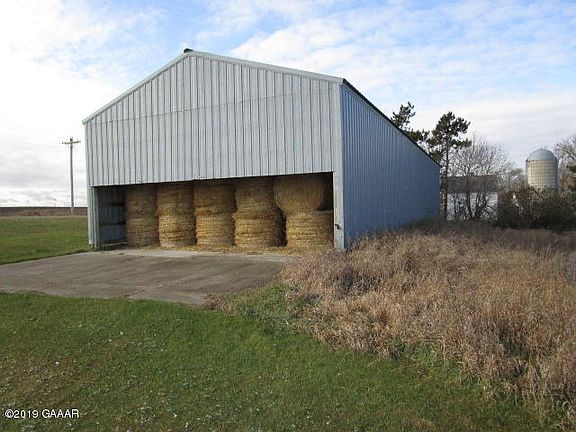 3rd image of 17401 County Road 12 NW