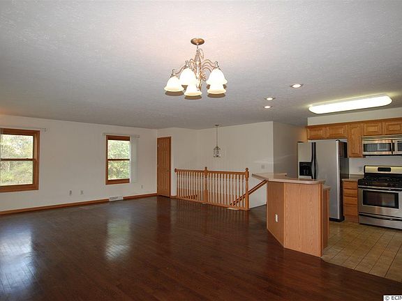 2nd image of 12261 Finch Dr