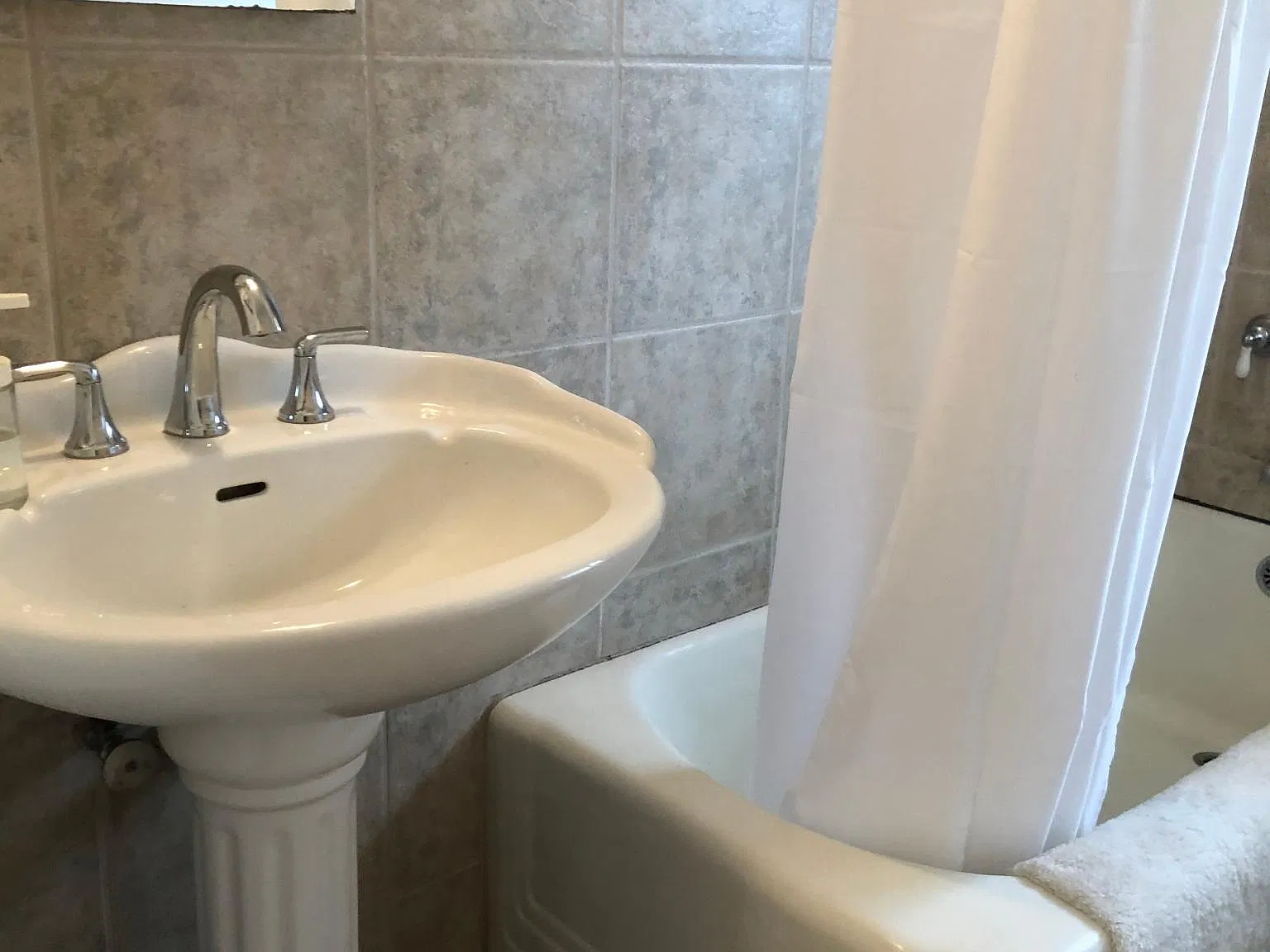 1 bed, 750 sqft, $3,400 — Photo 4