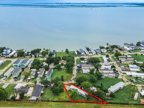 118 Canvasback Bay N, Baytown, TX 77520