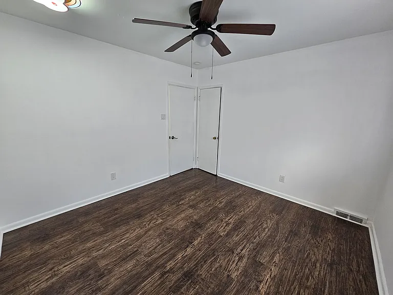 1612 Benson St #2 — Photo 7