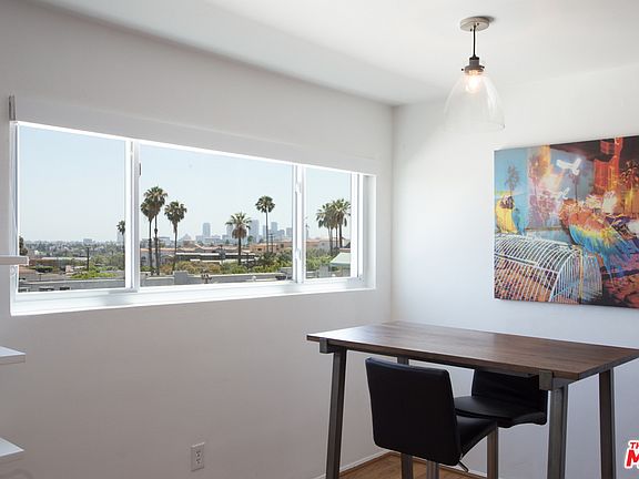 5th image of 960 Larrabee St APT 322