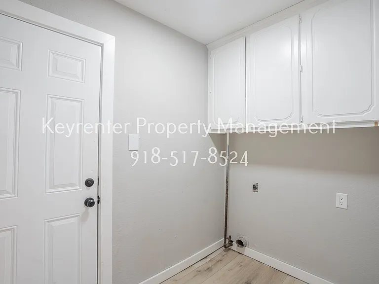 32044 E 724th Ter — Photo 11