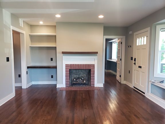 3rd image of 207 Highland Ave
