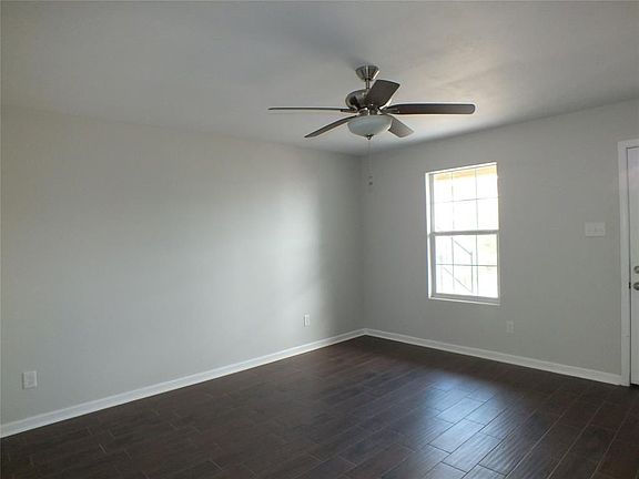 4th image of 503 W Pearce St Unit A