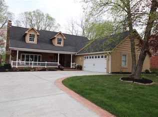 614 Dorchester Dr, Noblesville, IN