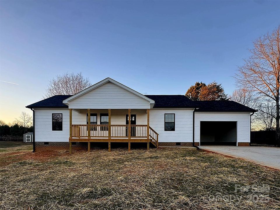 1st image of 118 Jenny Dr