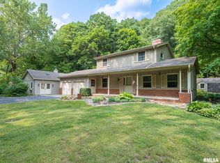 313 Fahey Hollow Rd, East Peoria, IL 61611