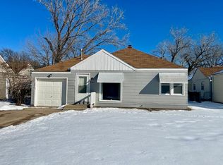 2006 S Crestway Ave, Wichita, KS 67218