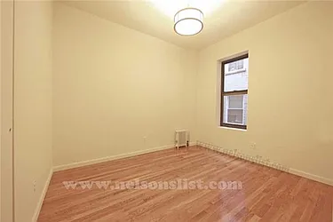 Rented by R New York