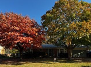 5427 Brookview Rd, Rockford, IL 61107