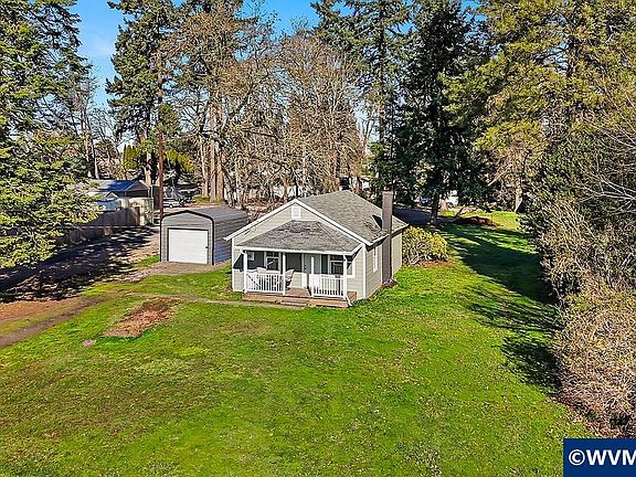 4th image of 1095 Candlewood Dr NE