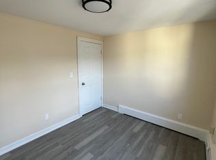 27 Emerald St UNIT 2, Chicopee, MA 01013