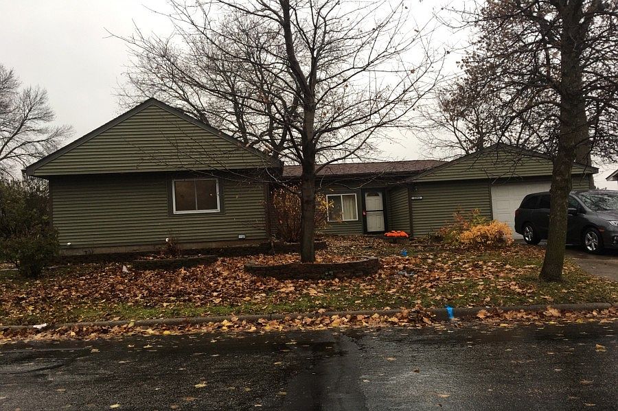 1st image of 2296 12th Ave E