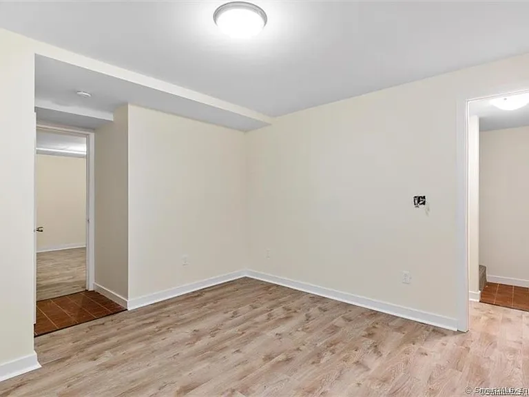 86 Howe St #A — Photo 25