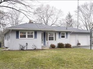 148 Harmony Ln, Springfield, MI 49037