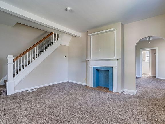 3rd image of 3856 Mount Vernon Ave