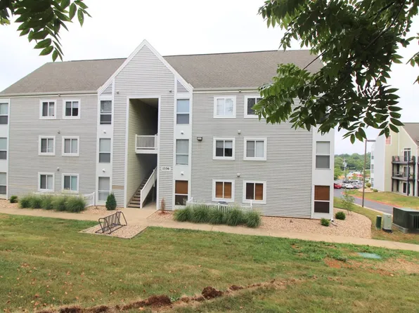 Hunters Ridge Condominiums 1336D, 1336 Hunters Rd #4B-2Ba, Harrisonburg, VA 22801