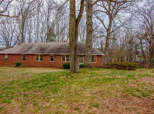 133 Cedar Hill Rd, Asheville, NC 28806