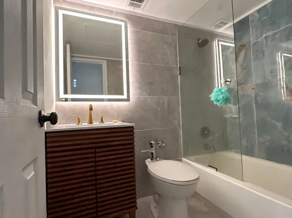 1500 Bay Rd, Miami Beach, FL