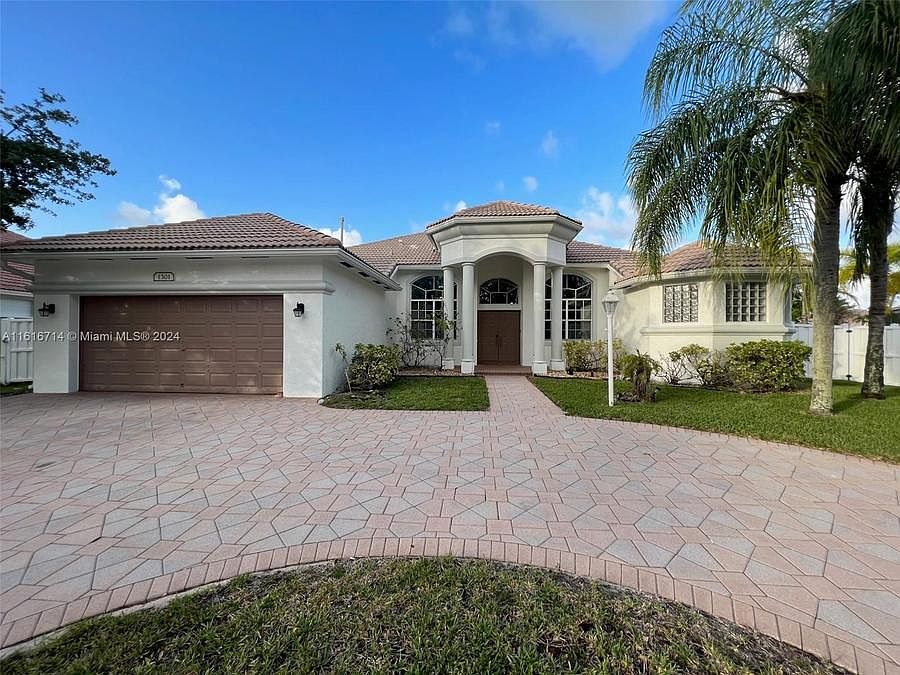 1st image of 1301 NW 139th Ave