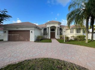 1301 NW 139th Ave, Pembroke Pines, FL 33028