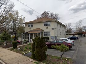 915 King Georges Post Road