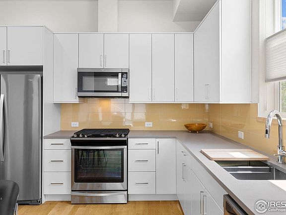 5th image of 876 Cimarron Dr #B
