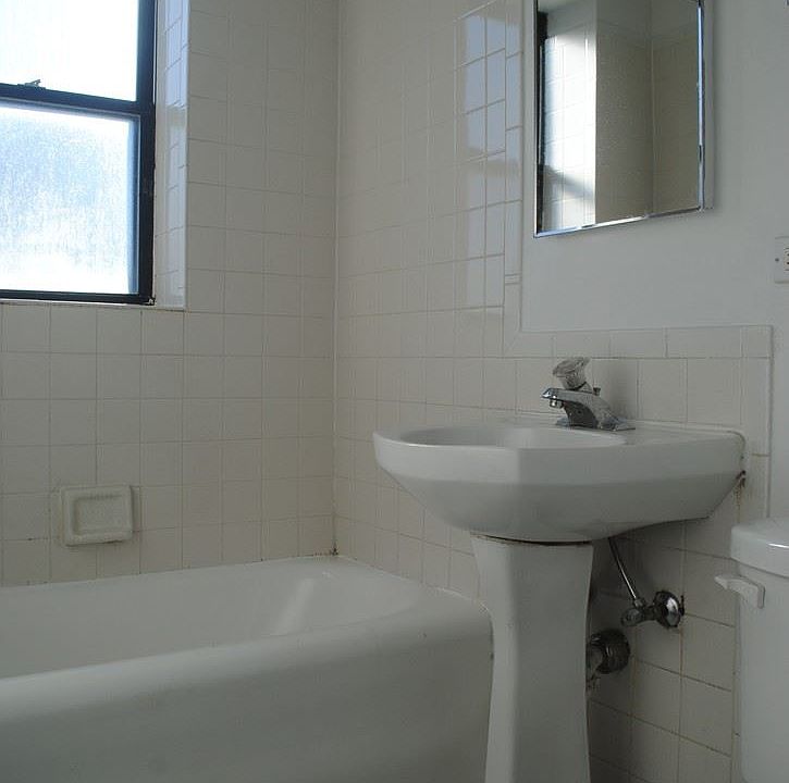 2nd image of 327 N Pine Ave APT 107