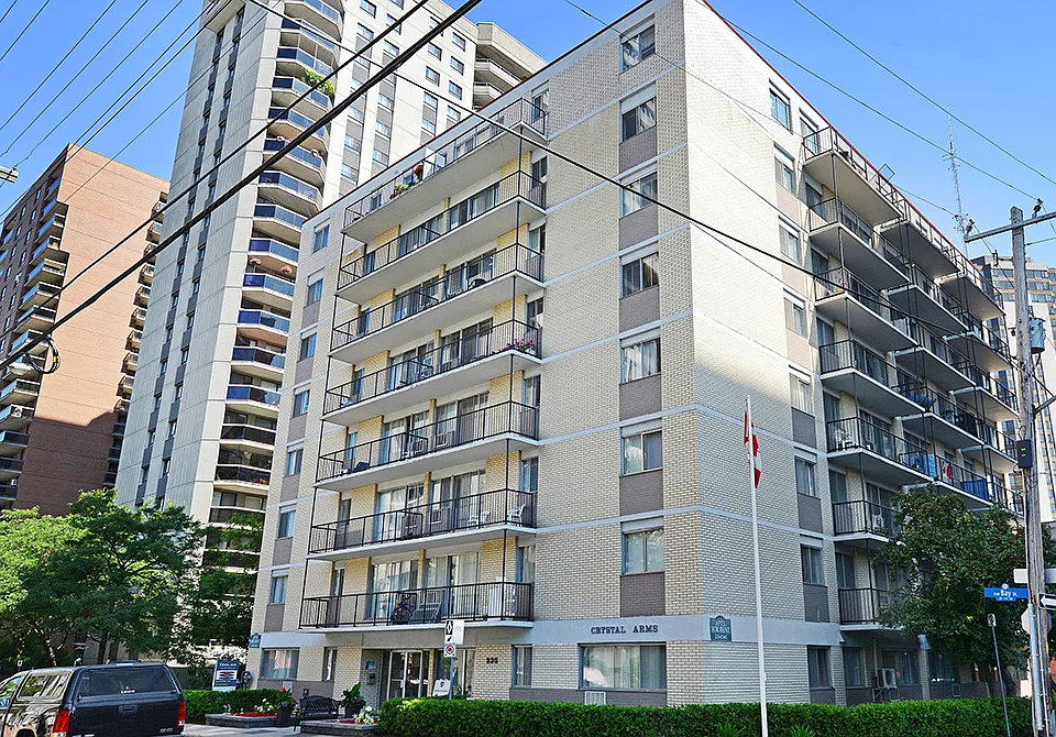 235 Bay St #605