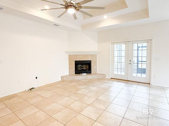 4th image of 7332 Raintree Ln