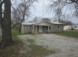 121 N Sanders St, Memphis, MO 63555